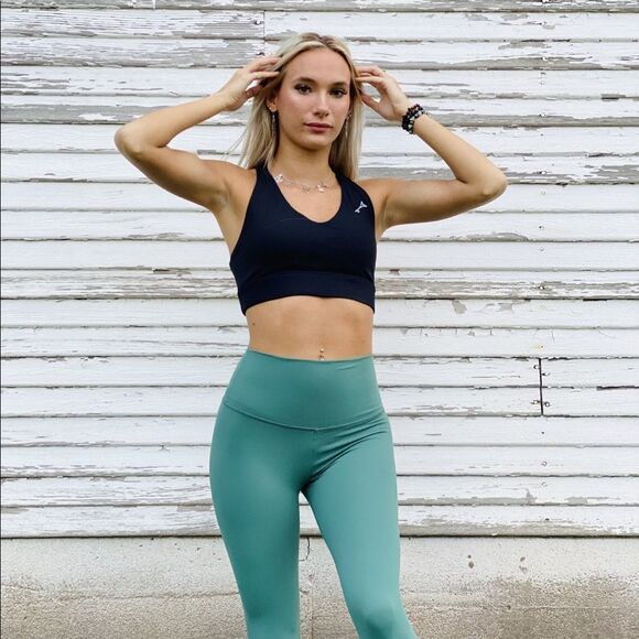 Open Back Sports Bra - Picture 4 of 4